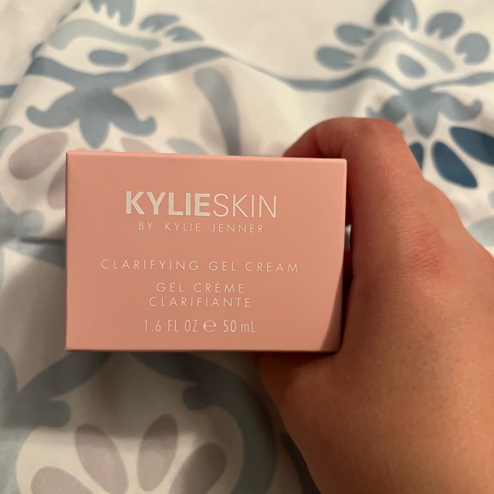 Kylie Skin Clarifying Gel Cream